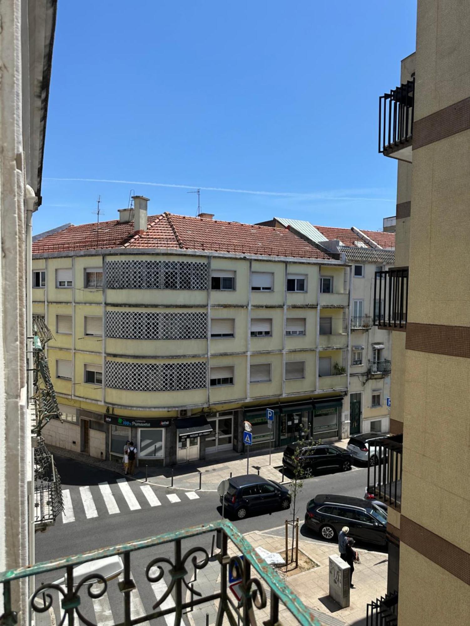 Garden Campo De Ourique Guest House - Hostel Lisabona Exterior foto