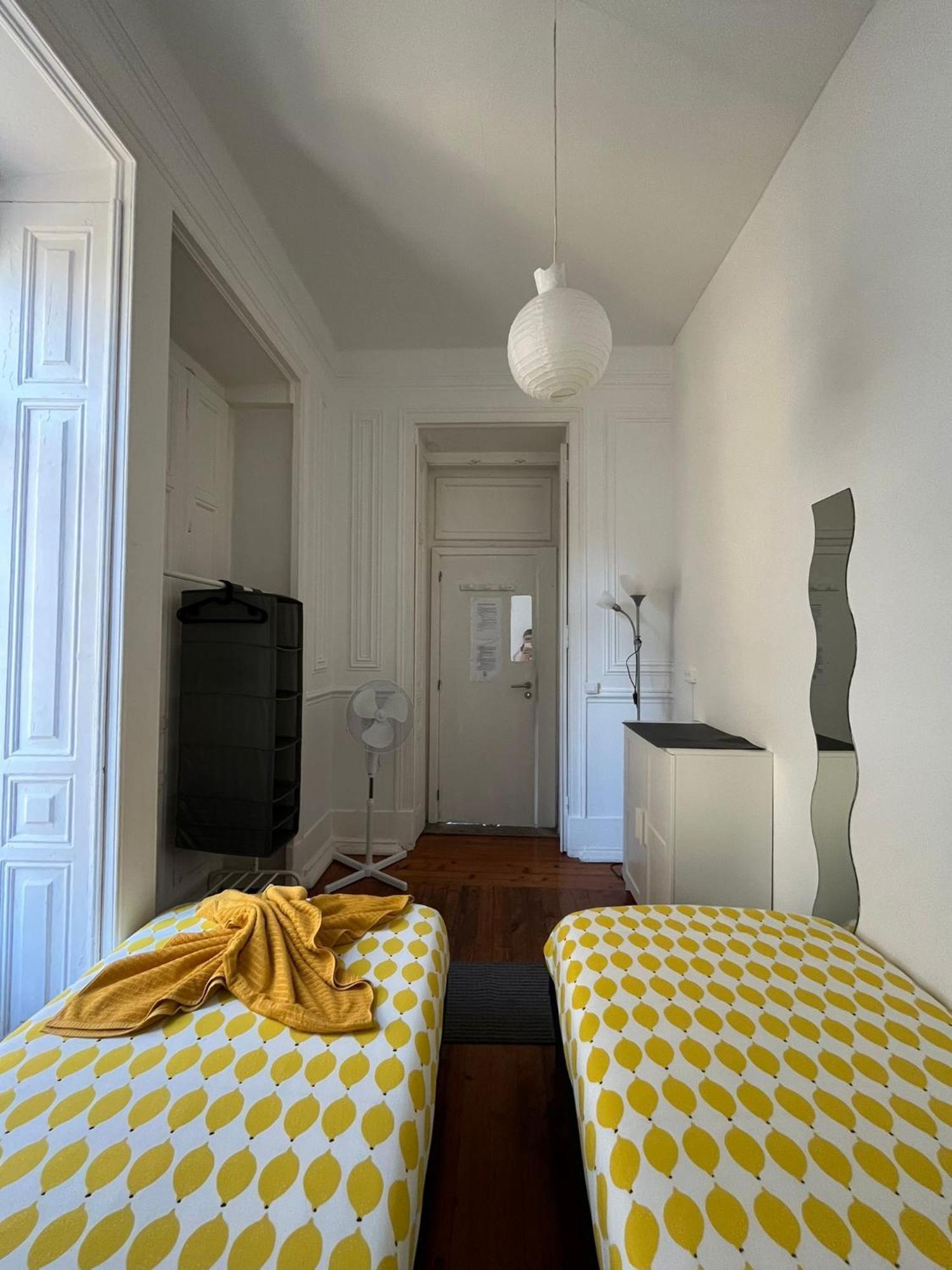Garden Campo De Ourique Guest House - Hostel Lisabona Exterior foto